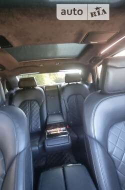 Седан Audi A8 2016 в 