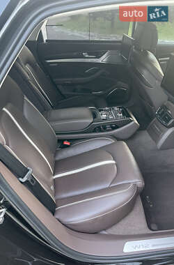 Седан Audi A8 2012 в Днепре