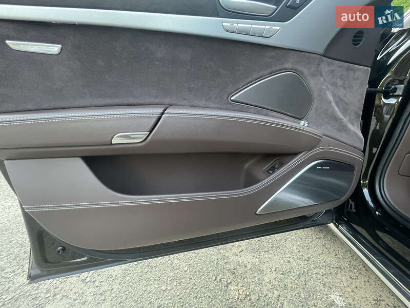 Седан Audi A8 2012 в Днепре
