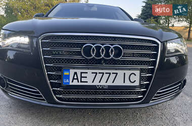 Седан Audi A8 2012 в Днепре