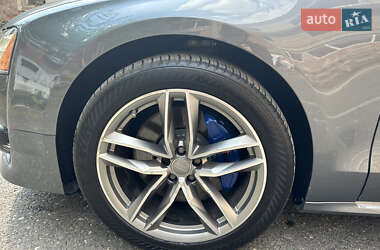 Седан Audi A8 2016 в Коломые