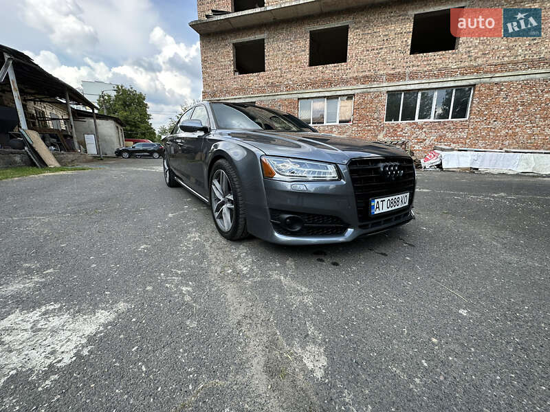 Седан Audi A8 2016 в Коломиї