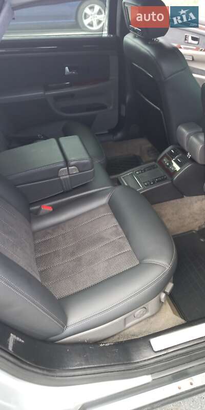 Седан Audi A8 2001 в Киеве
