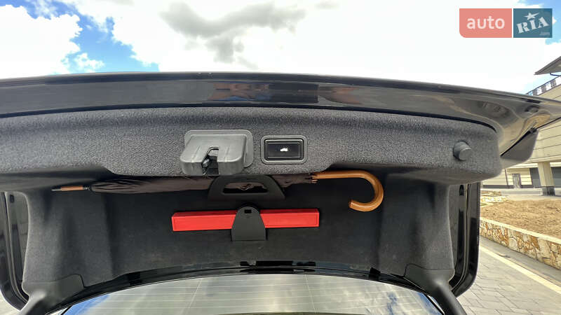 Седан Audi A8 2010 в Хусті