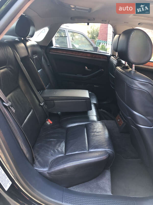Седан Audi A8 2003 в Хмельницком
