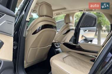 Седан Audi A8 2011 в Одессе