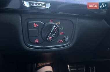 Седан Audi A8 2012 в 