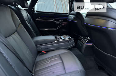 Седан Audi A8 2018 в Киеве