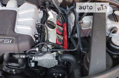 Седан Audi A8 2014 в 