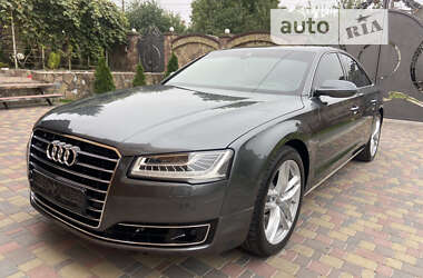 Седан Audi A8 2015 в Тернополі