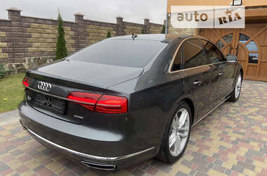 Седан Audi A8 2015 в Тернополі