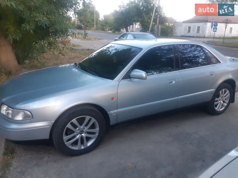 Audi A8 1999