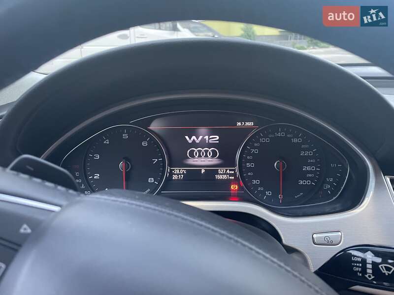 Седан Audi A8 2011 в Николаеве