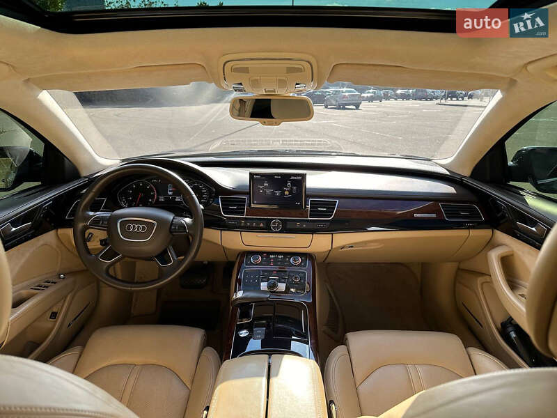 Седан Audi A8 2013 в Киеве фото 40 Седан Audi A8 2013 в Киеве