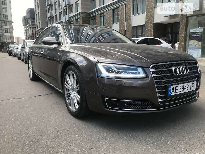 Audi A8 2014