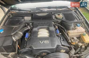 Седан Audi A8 1997 в 