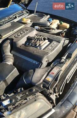 Седан Audi A8 1999 в Тернополе