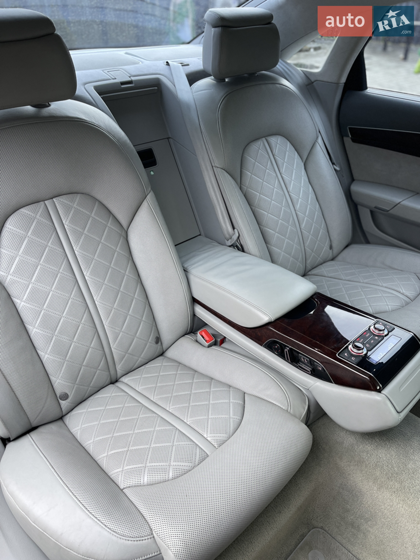 2013 Audi A8 - мініатюра 12