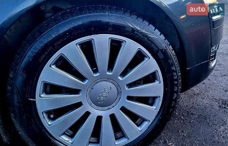 Седан Audi A8 2005 в Очакове