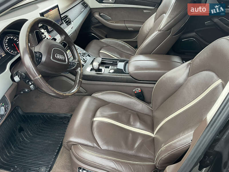 Седан Audi A8 2012 в Киеве