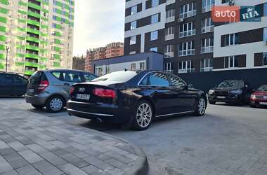Седан Audi A8 2013 в 