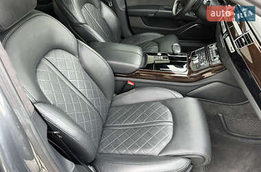 Седан Audi A8 2016 в 