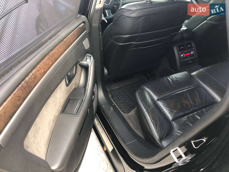 Седан Audi A8 2003 в Житомире