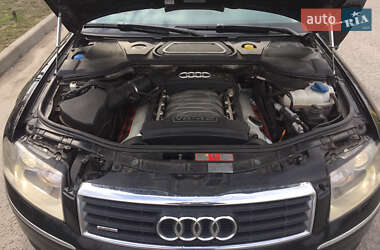 Седан Audi A8 2003 в 