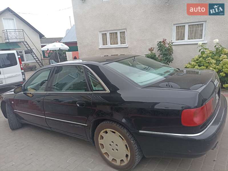 Седан Audi A8 2000 в Тернополе