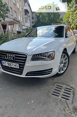 Седан Audi A8 2013 в Ивано-Франковске