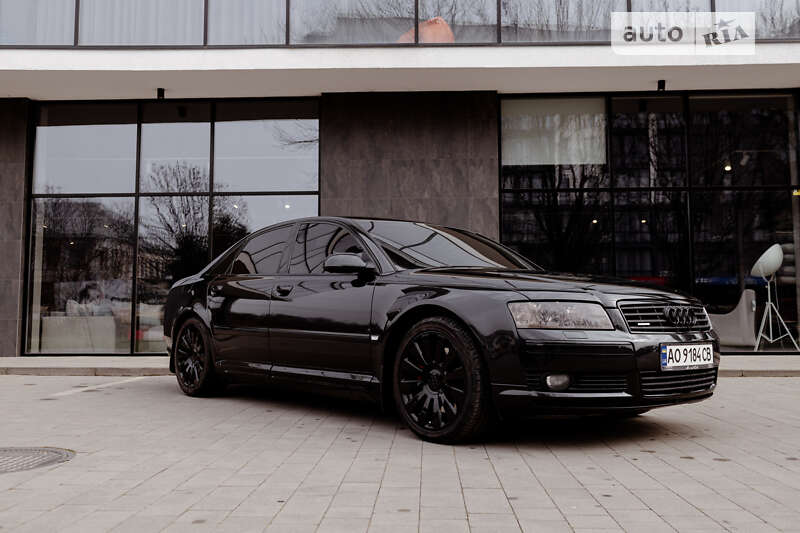 Седан Audi A8 2003 в Ужгороде