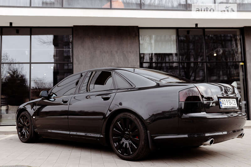 Седан Audi A8 2003 в Ужгороде