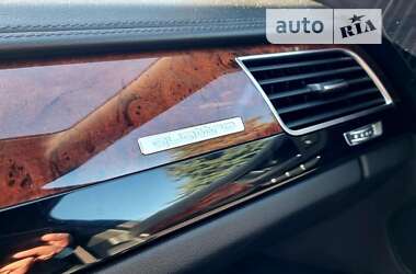 Седан Audi A8 2013 в 