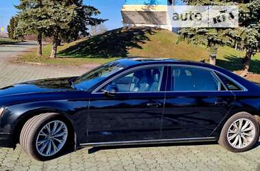 Седан Audi A8 2013 в 