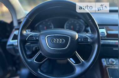 Седан Audi A8 2013 в Бердичеві