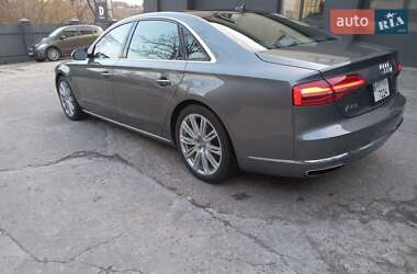 Седан Audi A8 2015 в 