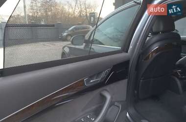Седан Audi A8 2015 в 