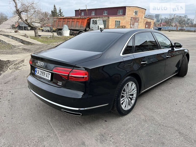 Седан Audi A8 2017 в Мироновке