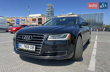 Седан Audi A8 2015 в Львові