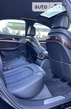 Седан Audi A8 2013 в Львове