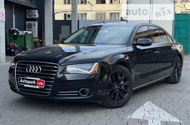 Седан Audi A8 2013 в Львові