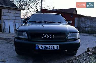 Седан Audi A8 1996 в Самарі