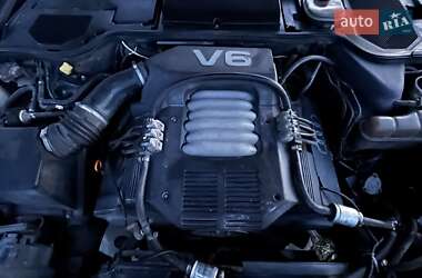 Седан Audi A8 1996 в Самарі