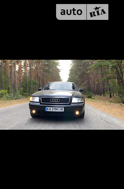 Седан Audi A8 2000 в Киеве