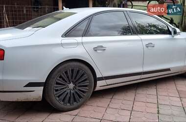 Седан Audi A8 2015 в Чернігові