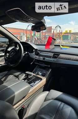 Седан Audi A8 2015 в Чернігові