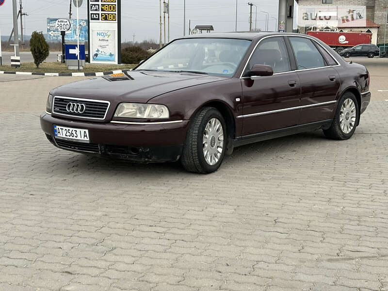 Седан Audi A8 1999 в Надвірній