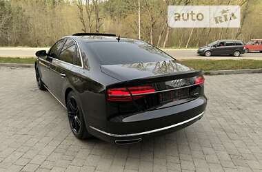 Седан Audi A8 2017 в Львове