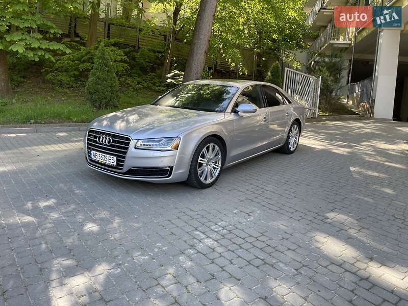 Седан Audi A8 2015 в Киеве