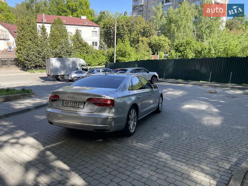 Седан Audi A8 2015 в Киеве